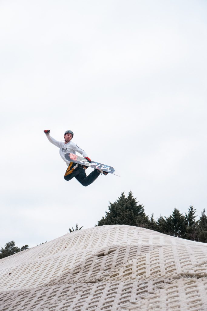 Snowtrax skiing freestyle park