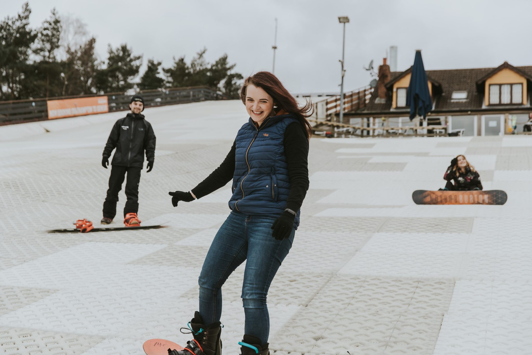 Snowtrax snowboarding group lessons