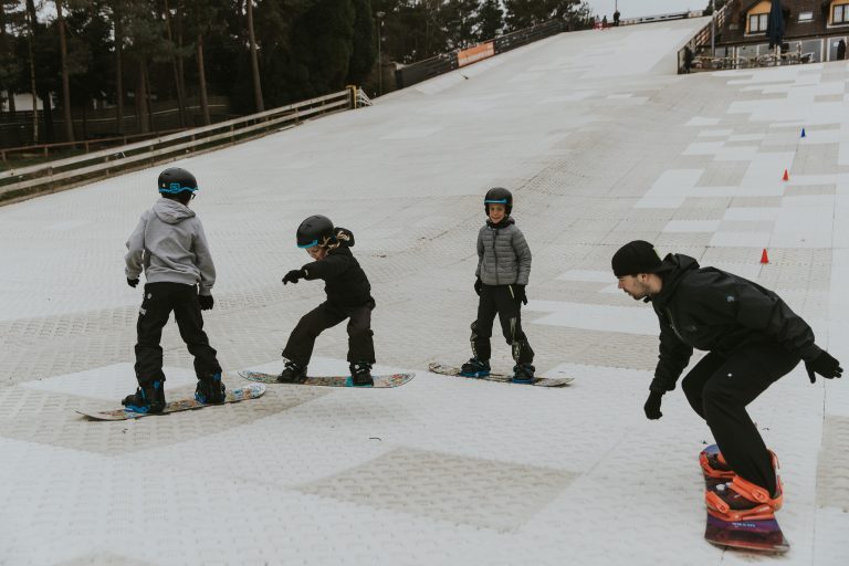 Snowtrax snowboarding kids junior